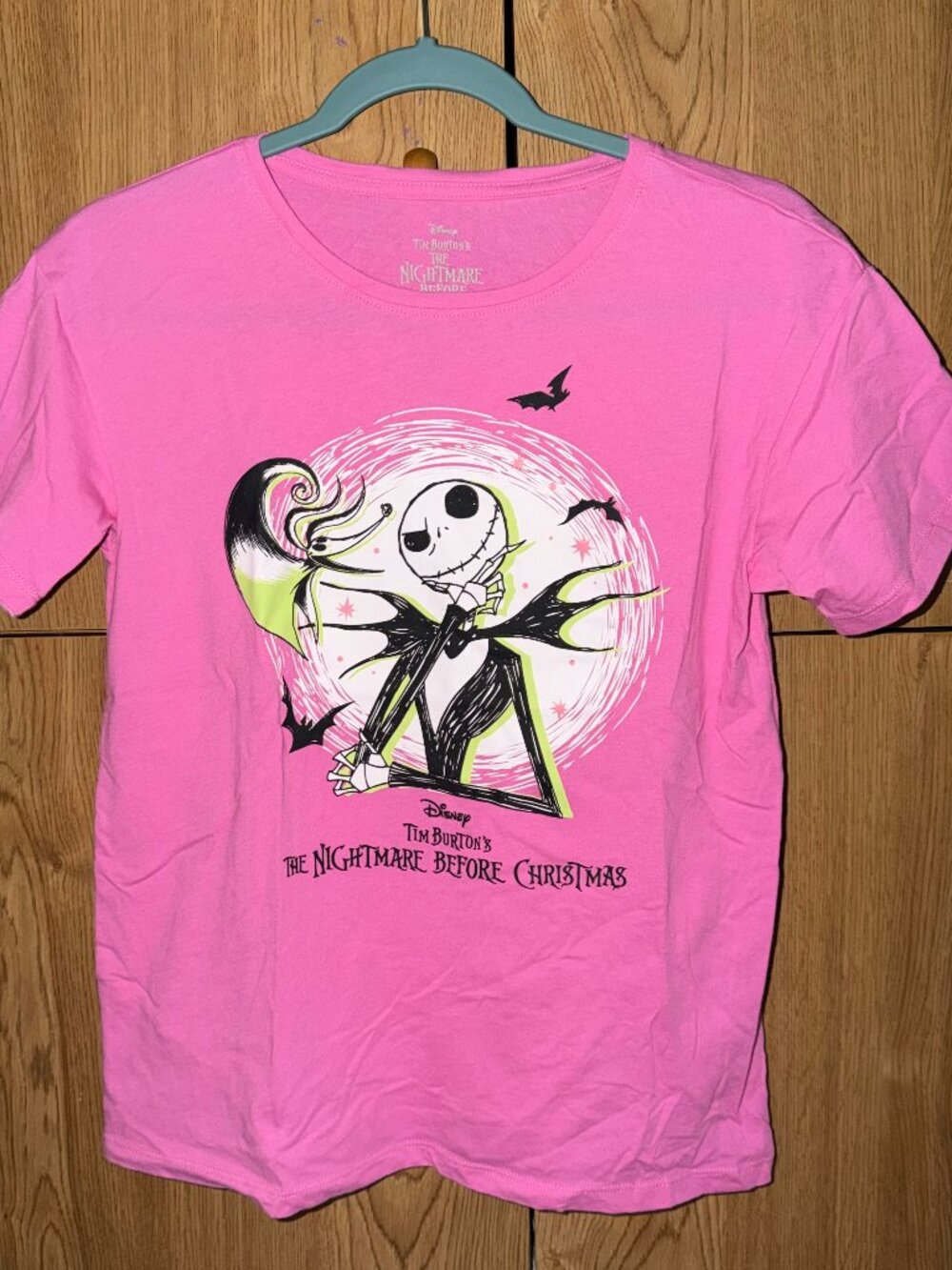the nightmare before christmas pink t-shirt